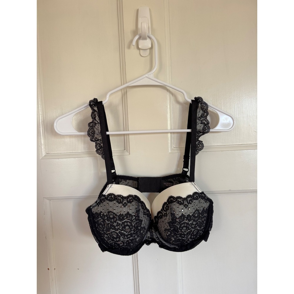 Victoria's Secret Dream Angels black & white lace embellished Demi bra size 36C